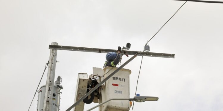 Edeeste garantiza suministro eléctrico en la Villa de los Atletas