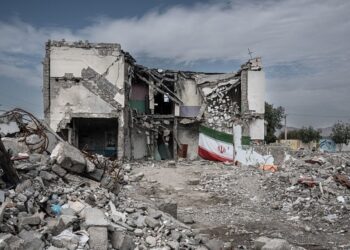 Escombros de la escuela Shajarat al-Tayyiba