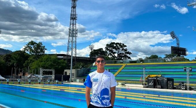 Estudiante de Intec representa a RD en natación durante los Juegos Centroamericanos 2026