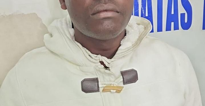 Apresa haitiano que presuntamente intentaba vender motocicleta robada en Elías Piña
