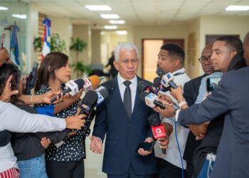 Presidente del Senado defiende procesos legislativos: “proyectos no se aprueban al vapor»