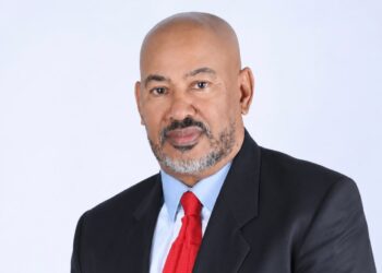 FP advierte que el aumento de las tasas aeroportuarias reduce la competitividad de la República Dominicana