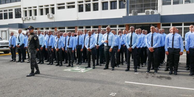 DNCD inicia reclutamiento de 100 nuevos aspirantes antinarcóticos