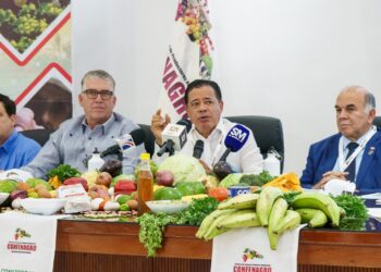 CONFENAGRO exige respuesta integral para proteger la producción de mango