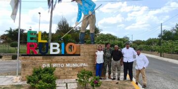 Comandante del Ejército entrega renovado destacamento en el distrito municipal El Rubio, provincia Santiago