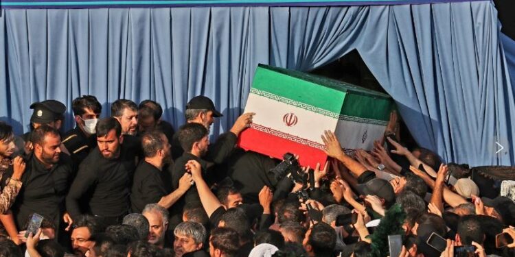EEUU lanza nuevos ataques contra Irán después que 3 buques fueran atacados en el estrecho de Ormuz