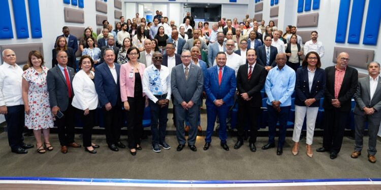 Infotep aborda los desafíos globales que transforman la formación técnico-profesional