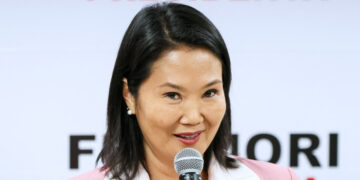Keiko Fujimori inicia la transición de gobierno en Perú con la designación de equipo técnico
