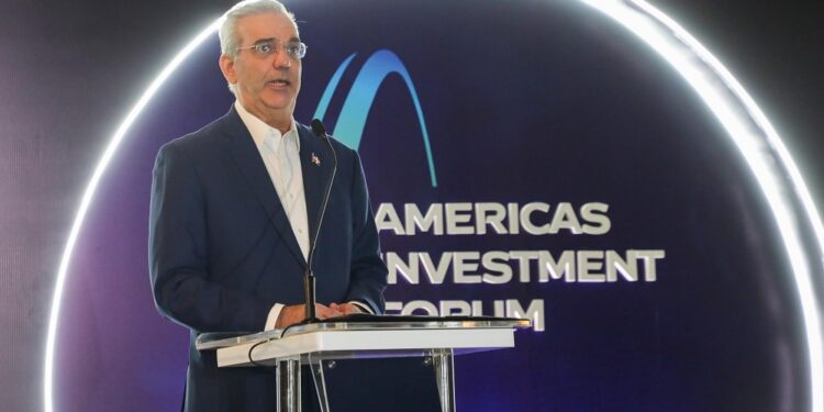 Abinader destaca confianza y estabilidad hacen de RD atraiga inversión