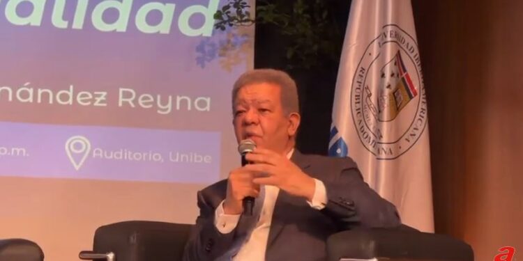 Leonel Fernández apuesta por una “revolución del conocimiento”