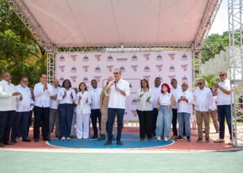 Presidente Abinader destaca proceso de transformación de Samaná