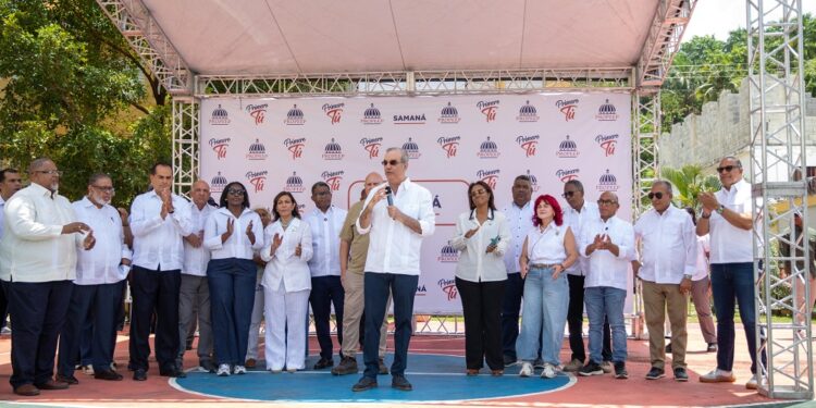 Presidente Abinader destaca proceso de transformación de Samaná