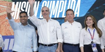 Abinader inaugura pabellones de voleibol y taekwondo en Centro Olímpico