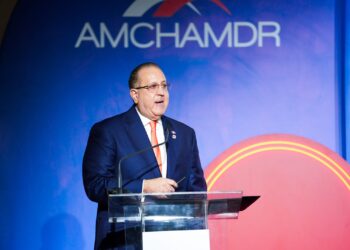 Magín Díaz: La economía de RD responde positivamente pese a la incertidumbre persistente