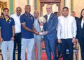 Presidente Abinader recibe en el Palacio Nacional al Salcedo Fútbol Club
