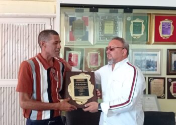Alfredo Pulinario Mariot envía mensaje de felicitación y llama a fortalecer la unidad familiar en el Día de los Padres