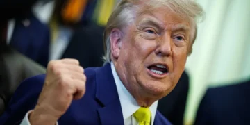 Trump dice Estados Unidos acabará como Ceuta si los demócratas ganan las elecciones