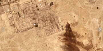 Irán lanza nuevos ataques con misiles mientras EEUU y Arabia Saudí atacan a milicias en Irak