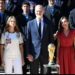 La Familia Real y Pedro Sánchez reciben a los campeones del mundo en Madrid