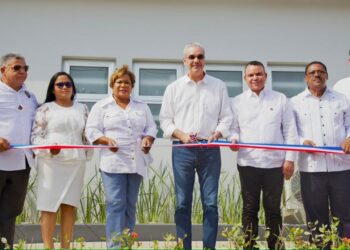 Presidente Abinader inaugura Hospital Hacienda Estrella renovado