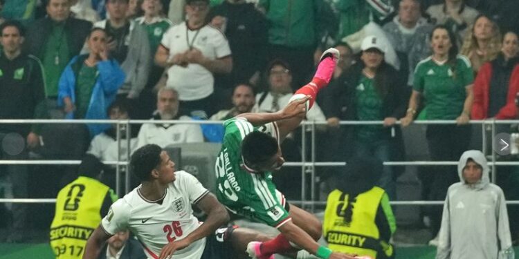 Inglés Jarell Quansah suspendido dos partidos en el Mundial
