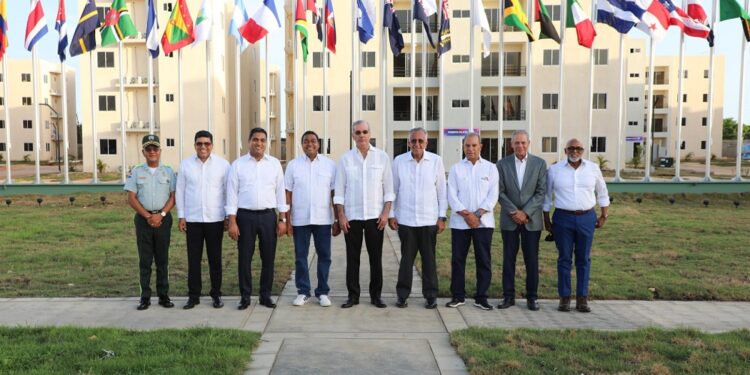 Abinader inaugura la Villa Centroamericana y del Caribe para los XXV Juegos Santo Domingo 2026