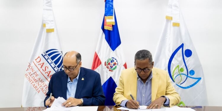 Acuerdo entre DASAC y ARS Semma ampliará la asistencia social a maestros
