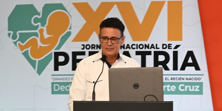 Ante baja lactancia materna exclusiva en RD, pediatras llaman a fortalecer el apoyo a las madres trabajadoras