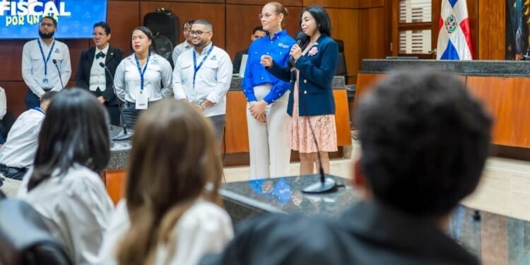 Hijos de los servidores del MP participan en programa “Fiscal por un día”