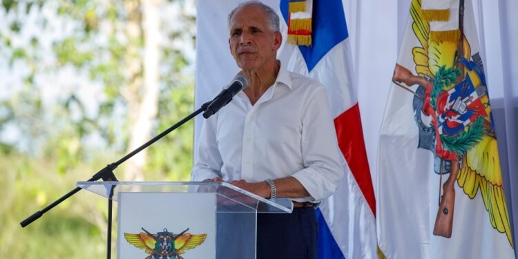 Presidente de Honduras califica a RD como ejemplo regional en seguridad fronteriza e industria militar