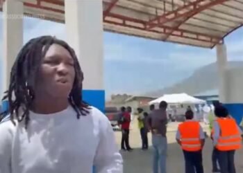 Los haitianos exigen respuestas a la policía después de que bandas criminales mataran a 47 personas y secuestraran a más de 50