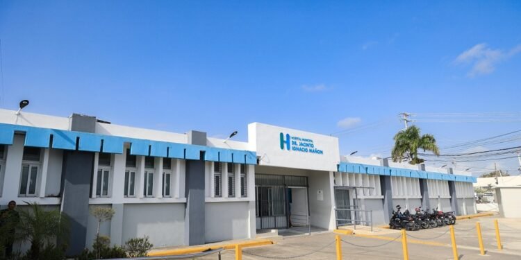 Director del SNS ordena eliminar trabas en la atención a los pacientes del Hospital Jacinto Ignacio Mañón