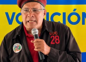 Luis El Gallo pide a presidente Abinader entregue a medallistas apartamentos y empleos