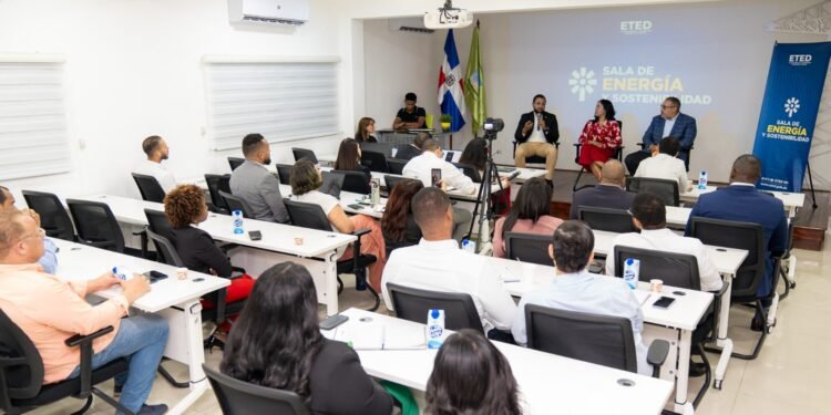 ETED dedica su “Sala de Energía y Sostenibilidad” a iniciativa sobre “Sistema de almacenamiento de energía con baterías” (BESS)