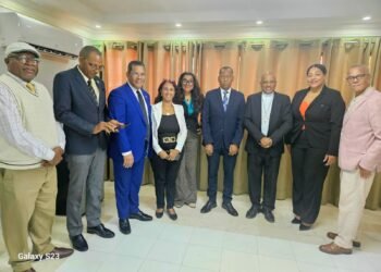 SNTP-SDE visita al Obispo de la Diócesis Stella Maris, Monseñor Manuel Ruiz de la Rosa