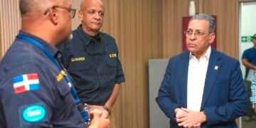 Director del COE y Osiris de León analizan plan de contingencia ante terremotos