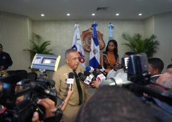 Pasaporte Electrónico permitirá usar Autogate sin registro previo en Migración