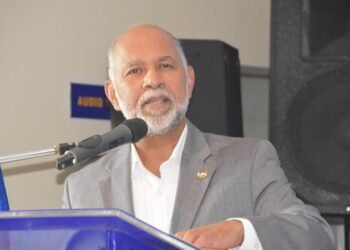 ADP propone comisión mixta con MINERD para crisis en escuelas