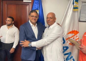 UNET propone alianza estratégica con el INTRANT tras la designación del general Juan Manuel Méndez