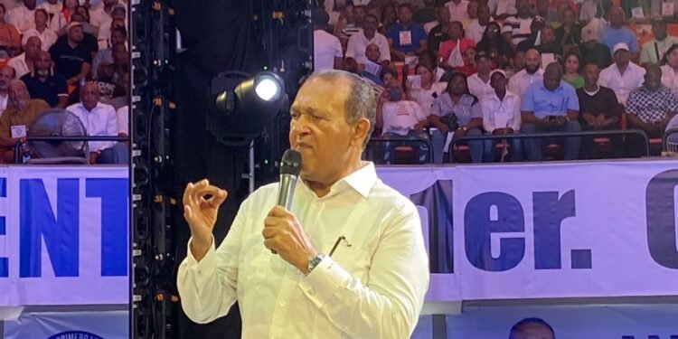 Marte juramenta estructuras del PPG y anuncia reformas a Salud y Seguridad Social