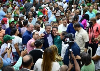 Leonel: canasta básica sigue subiendo con el PRM; pasó de RD$28 mil a RD$49 mil y provoca cierre de comercios por falta de clientes