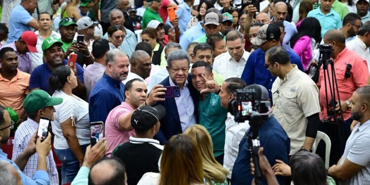 Leonel: canasta básica sigue subiendo con el PRM; pasó de RD$28 mil a RD$49 mil y provoca cierre de comercios por falta de clientes