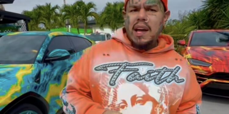 Tekashi 6ix9ine publica mensaje bíblico y genera debate en redes sociales