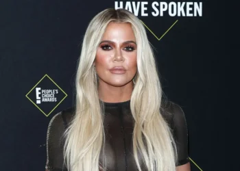 Khloé Kardashian encabeza un nuevo programa de telerrealidad enfocado en sus amigas