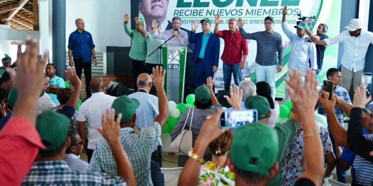 Leonel propone modernizar controles fronterizos y reorganizar mercados binacionales