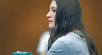 El jurado sopesa si Lindsay Clancy es penalmente responsable de la muerte de sus hijos