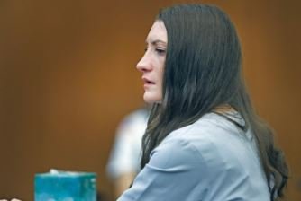 El jurado sopesa si Lindsay Clancy es penalmente responsable de la muerte de sus hijos