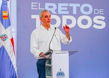 Presidente Abinader llama a toda la comunidad educativa a respaldar inicio del año escolar