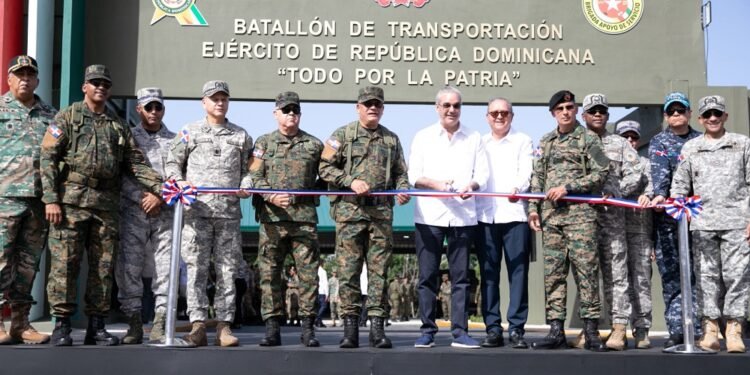 Presidente Abinader inaugura moderno Batallón de Transportación del Ejército