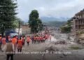 Superan los 950 los muertos por las inundaciones en Nepal y China